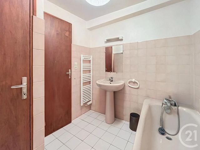 Afficher la photo en grand Appartement F2 à vendre - 2 pièces - 29,20 m2 - Sens - 89 - BOURGOGNE