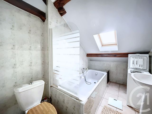 Afficher la photo en grand Appartement F3 à vendre - 3 pièces - 49,12 m2 - Sens - 89 - BOURGOGNE