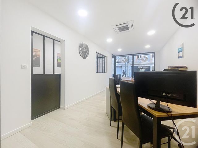 Commerce à louer - 29 m2 - 89 - BOURGOGNE