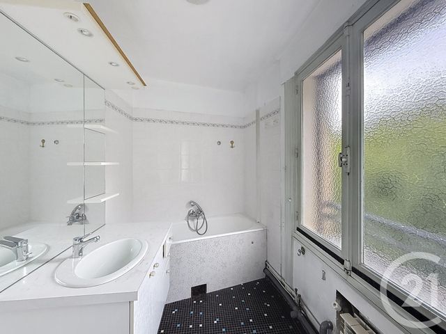 Appartement T3 &agrave; vendre - 3 pi&egrave;ces - 79,09 m2 - Sens - 89 - BOURGOGNE