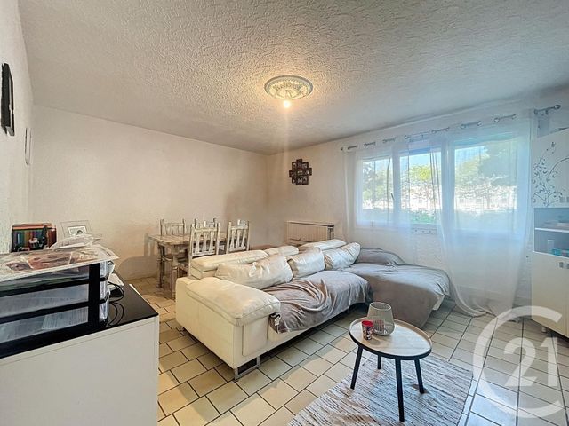 Afficher la photo en grand Appartement F3 à vendre - 3 pièces - 67,89 m2 - Sens - 89 - BOURGOGNE