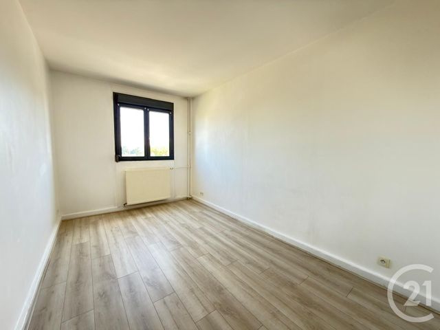 Afficher la photo en grand Appartement F3 à vendre - 3 pièces - 68,26 m2 - Sens - 89 - BOURGOGNE