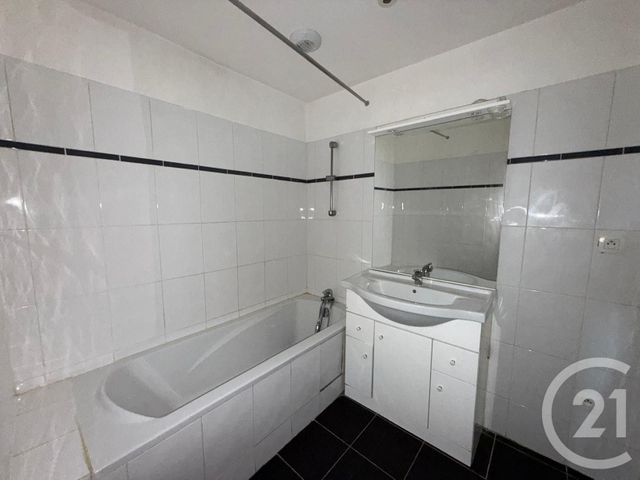 Afficher la photo en grand Appartement F3 à vendre - 3 pièces - 68,26 m2 - Sens - 89 - BOURGOGNE