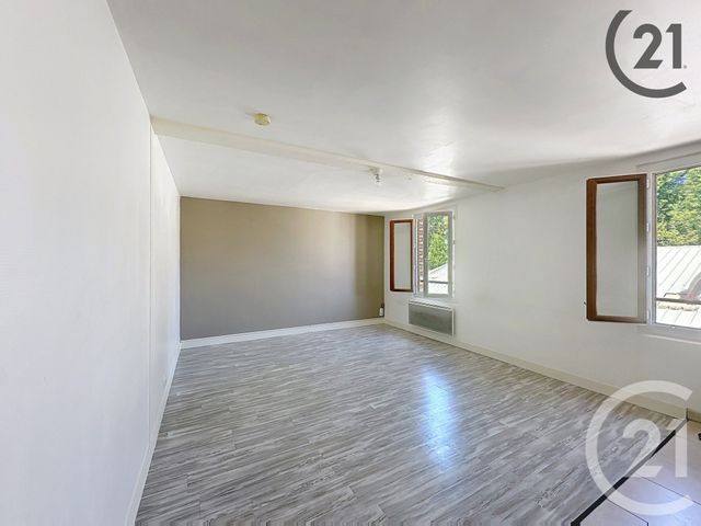 Appartement à louer - 2 pièces - 43 m2 - Sens - 89 - BOURGOGNE