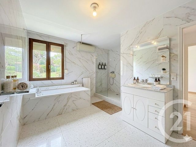 Maison &agrave; vendre - 7 pi&egrave;ces - 188,52 m2 - St Valerien - 89 - BOURGOGNE