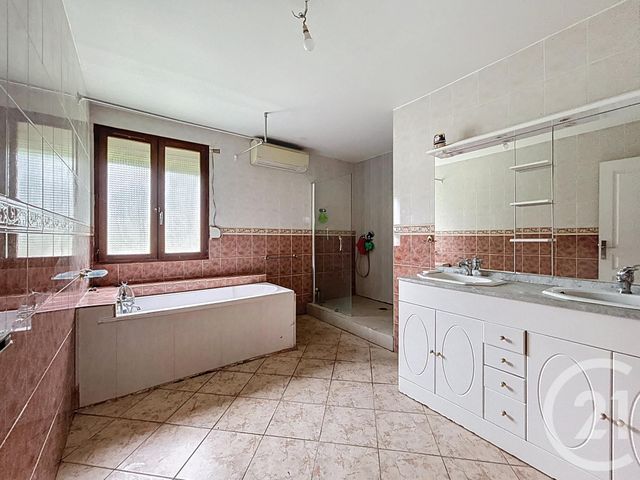 Maison à vendre - 7 pièces - 188,52 m2 - St Valerien - 89 - BOURGOGNE