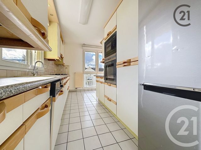 Appartement à louer - 3 pièces - 74 m2 - Sens - 89 - BOURGOGNE