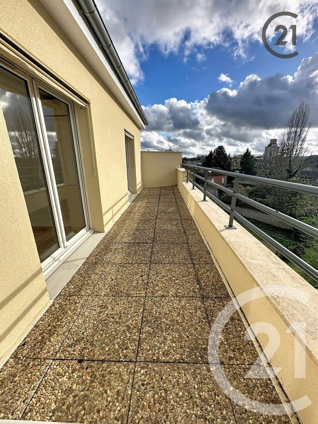 Appartement à louer - 3 pièces - 74 m2 - Sens - 89 - BOURGOGNE