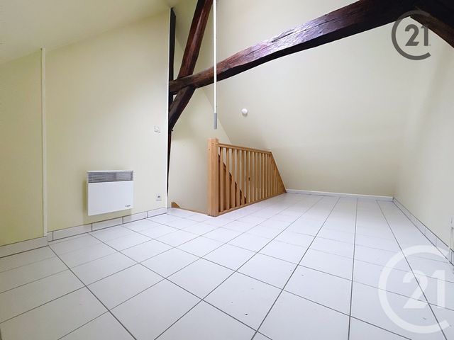 Appartement à louer - 2 pièces - 35 m2 - Sens - 89 - BOURGOGNE