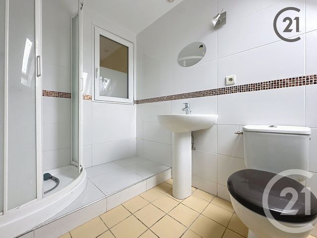 Appartement à louer - 2 pièces - 35 m2 - Sens - 89 - BOURGOGNE