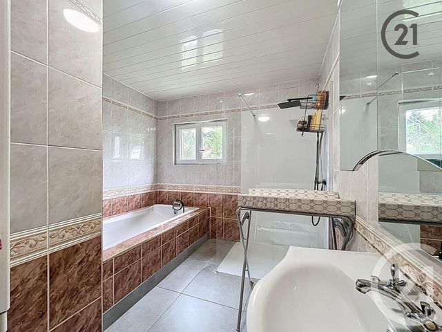 Maison à vendre - 3 pièces - 99,92 m2 - Villeneuve Sur Yonne - 89 - BOURGOGNE