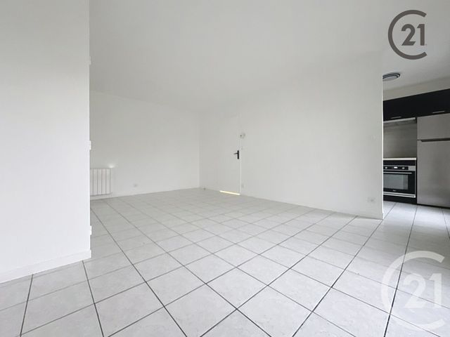 Appartement &agrave; louer - 2 pi&egrave;ces - 54,34 m2 - Sens - 89 - BOURGOGNE
