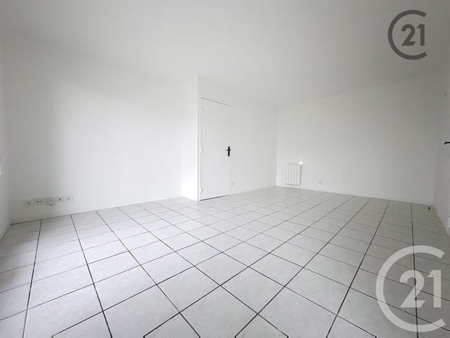 Appartement &agrave; louer - 2 pi&egrave;ces - 54,34 m2 - Sens - 89 - BOURGOGNE