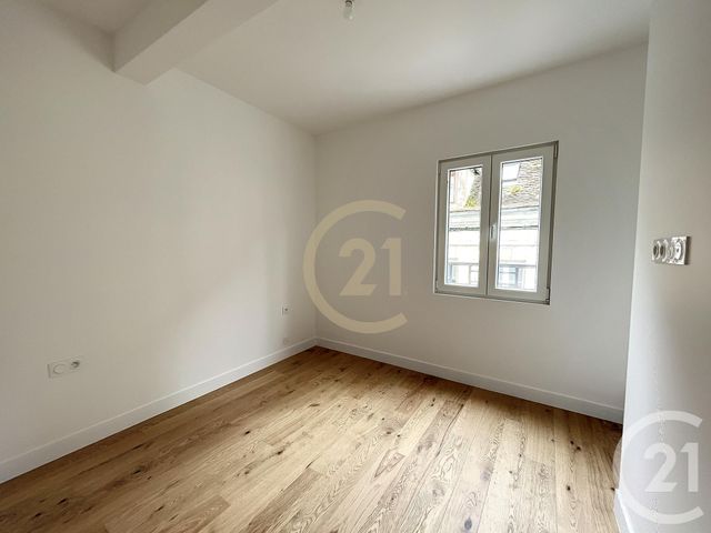Afficher la photo en grand Appartement F3 à louer - 3 pièces - 62 m2 - Sens - 89 - BOURGOGNE