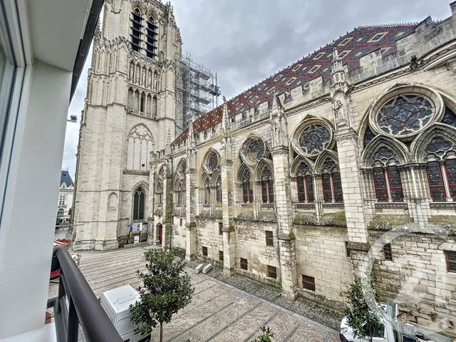 Afficher la photo en grand Appartement F3 à louer - 3 pièces - 62 m2 - Sens - 89 - BOURGOGNE