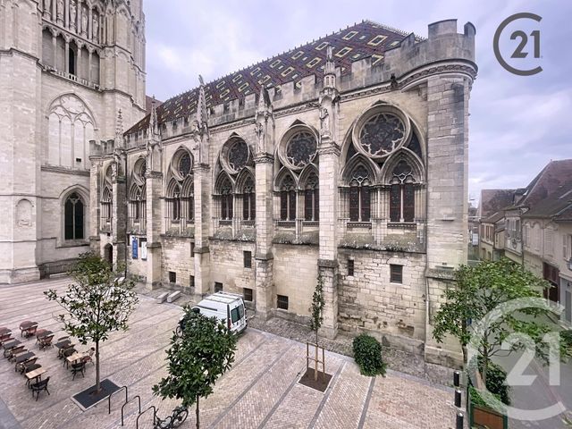 Afficher la photo en grand Appartement F3 à louer - 3 pièces - 62 m2 - Sens - 89 - BOURGOGNE