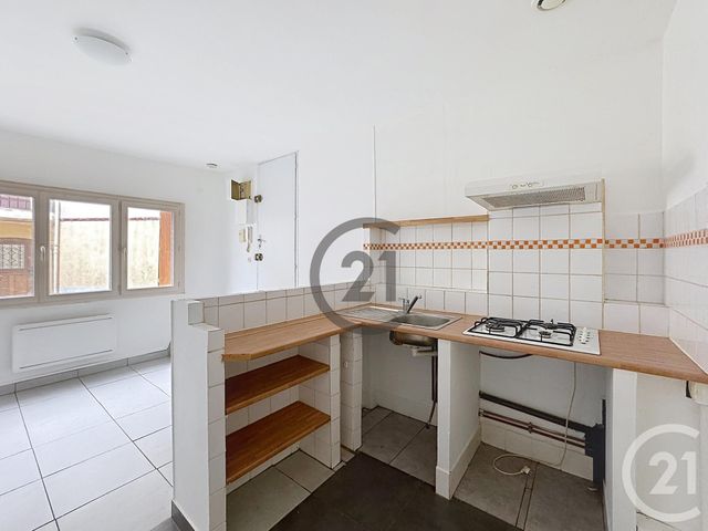 Appartement F2 &agrave; louer - 2 pi&egrave;ces - 33 m2 - Sens - 89 - BOURGOGNE
