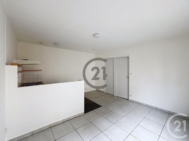 Appartement F2 &agrave; louer - 2 pi&egrave;ces - 33 m2 - Sens - 89 - BOURGOGNE