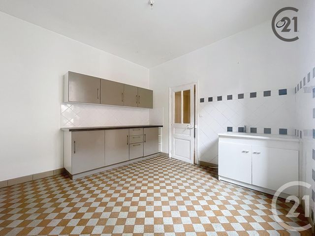 Appartement F1 à louer - 1 pièce - 37 m2 - Villeneuve Sur Yonne - 89 - BOURGOGNE