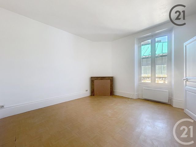 Appartement F2 bis à louer - 3 pièces - 62 m2 - Villeneuve Sur Yonne - 89 - BOURGOGNE
