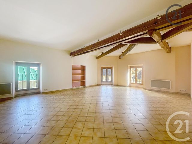 Appartement F2 &agrave; louer - 2 pi&egrave;ces - 72 m2 - Villeneuve Sur Yonne - 89 - BOURGOGNE