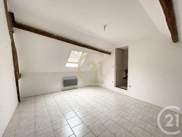 Maison à louer - 3 pièces - 74 m2 - Villemanoche - 89 - BOURGOGNE