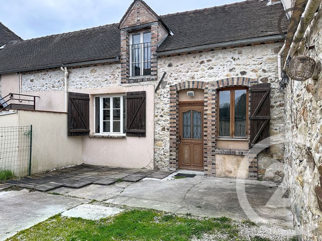 Maison &agrave; louer - 3 pi&egrave;ces - 74 m2 - Villemanoche - 89 - BOURGOGNE