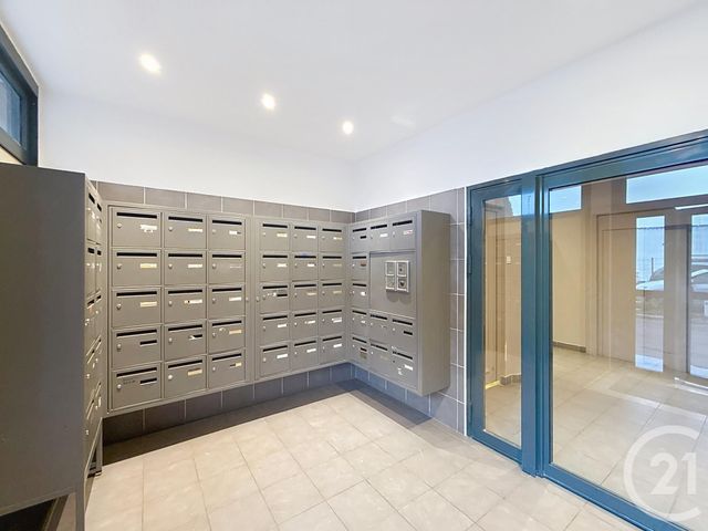 Appartement F4 &agrave; vendre - 4 pi&egrave;ces - 79,50 m2 - Sens - 89 - BOURGOGNE