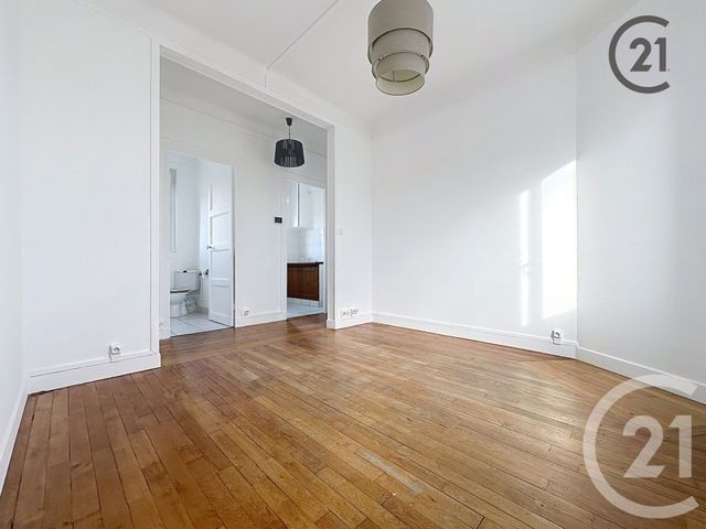 Afficher la photo en grand Appartement à louer - 3 pièces - 39,40 m2 - Sens - 89 - BOURGOGNE