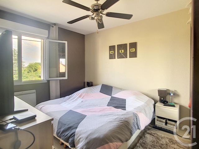 Appartement F3 &agrave; louer - 3 pi&egrave;ces - 68,08 m2 - Sens - 89 - BOURGOGNE