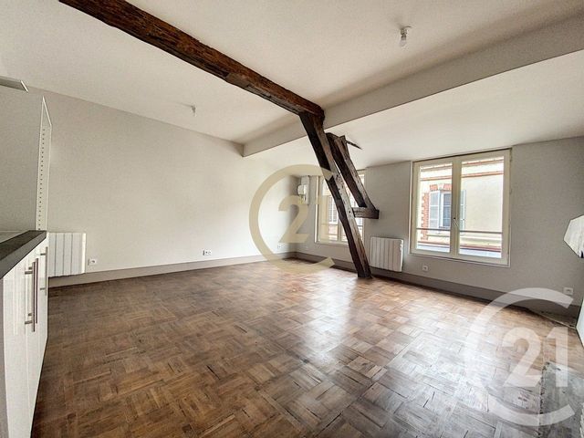 Afficher la photo en grand Appartement F2 à louer - 2 pièces - 46 m2 - Sens - 89 - BOURGOGNE