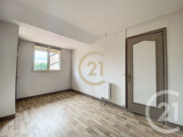 Afficher la photo en grand Appartement F2 à louer - 2 pièces - 46 m2 - Sens - 89 - BOURGOGNE