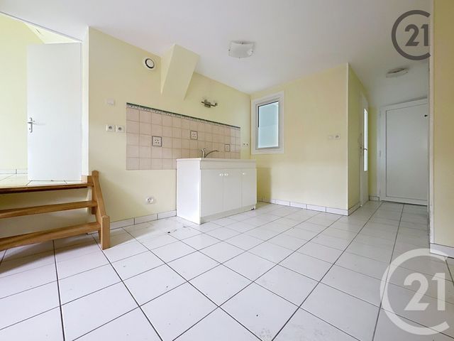 Appartement &agrave; vendre - 2 pi&egrave;ces - 35 m2 - Sens - 89 - BOURGOGNE