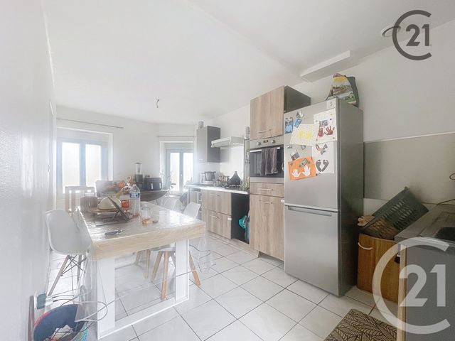 Appartement F3 à louer - 3 pièces - 73 m2 - Rosoy - 89 - BOURGOGNE