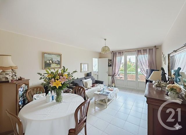 Appartement à vendre - 2 pièces - 65,71 m2 - Sens - 89 - BOURGOGNE