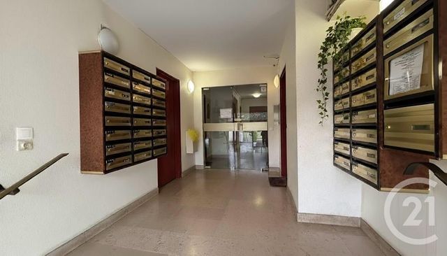 Appartement à vendre - 2 pièces - 65,71 m2 - Sens - 89 - BOURGOGNE