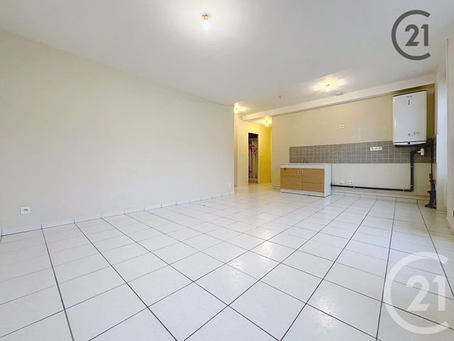 Appartement à louer - 2 pièces - 44 m2 - Sens - 89 - BOURGOGNE