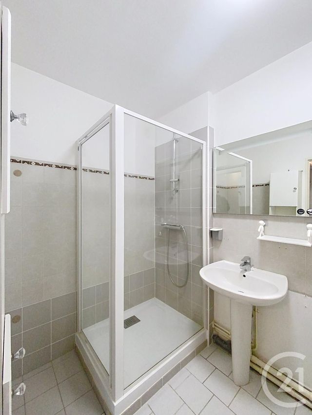 Appartement F3 &agrave; vendre - 3 pi&egrave;ces - 66,45 m2 - Sens - 89 - BOURGOGNE