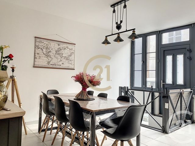 Appartement à louer - 2 pièces - 43 m2 - Sens - 89 - BOURGOGNE