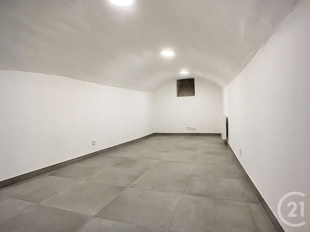 Appartement à louer - 2 pièces - 43 m2 - Sens - 89 - BOURGOGNE