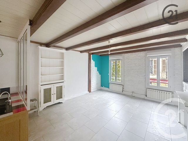 Appartement &agrave; louer - 3 pi&egrave;ces - 59,80 m2 - Sens - 89 - BOURGOGNE