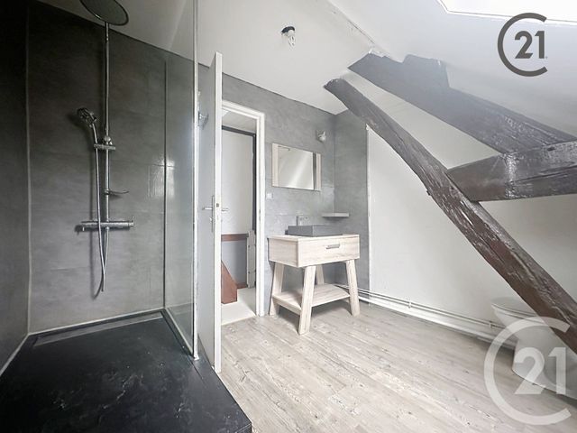 Appartement &agrave; louer - 3 pi&egrave;ces - 59,80 m2 - Sens - 89 - BOURGOGNE