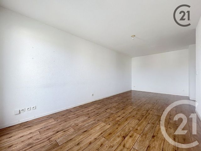 Appartement F2 &agrave; louer - 2 pi&egrave;ces - 48 m2 - Sens - 89 - BOURGOGNE