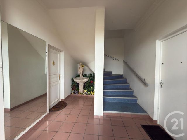 Appartement F3 &agrave; vendre - 3 pi&egrave;ces - 62,60 m2 - Sens - 89 - BOURGOGNE