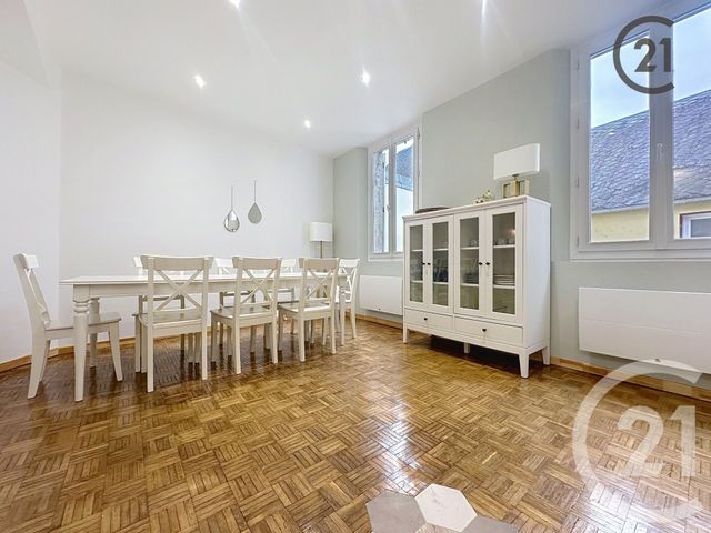 Appartement &agrave; louer - 3 pi&egrave;ces - 79,26 m2 - Sens - 89 - BOURGOGNE