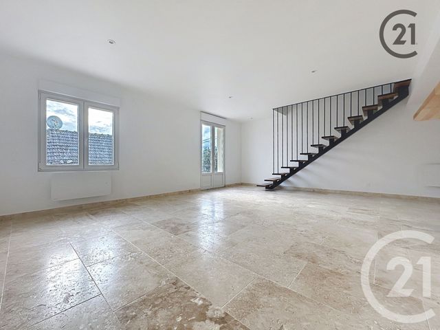 Appartement &agrave; louer - 4 pi&egrave;ces - 76,20 m2 - Paron - 89 - BOURGOGNE