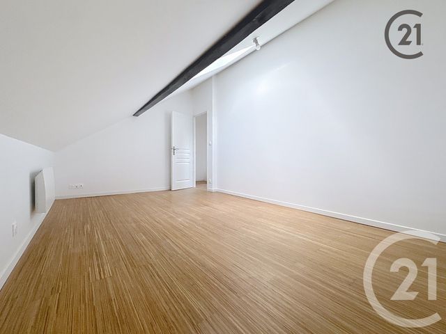 Appartement &agrave; louer - 4 pi&egrave;ces - 76,20 m2 - Paron - 89 - BOURGOGNE