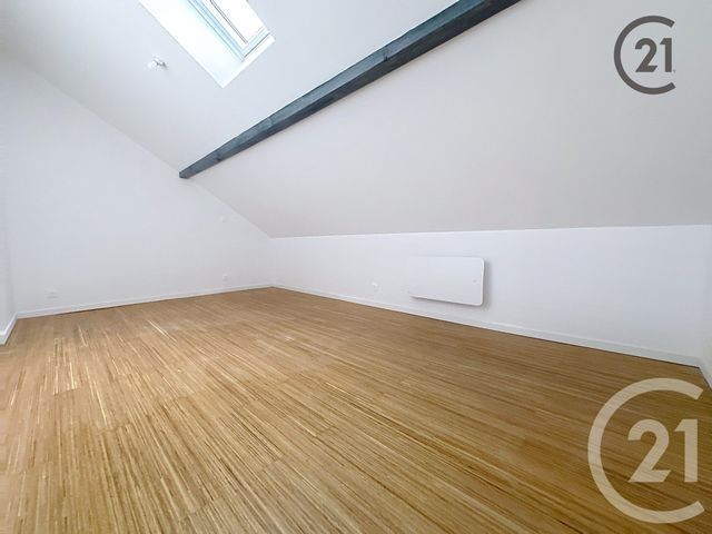 Appartement &agrave; louer - 4 pi&egrave;ces - 76,20 m2 - Paron - 89 - BOURGOGNE