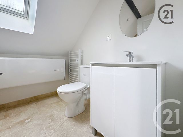 Appartement &agrave; louer - 4 pi&egrave;ces - 75,12 m2 - Paron - 89 - BOURGOGNE