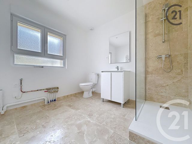 Appartement &agrave; louer - 4 pi&egrave;ces - 75,12 m2 - Paron - 89 - BOURGOGNE